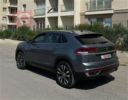 فولكسفاغن أطلس كروس سبورت